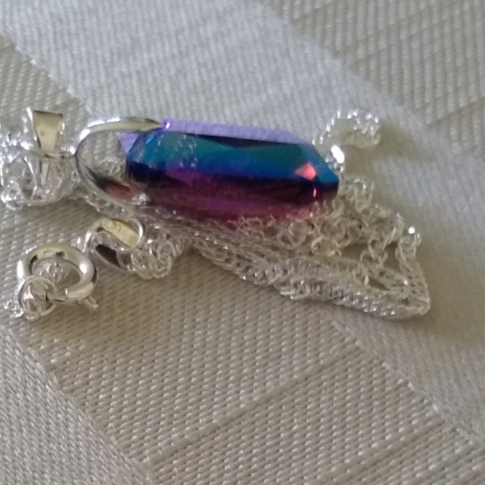 Crystal🎓Necklace - Picture 3 of 4